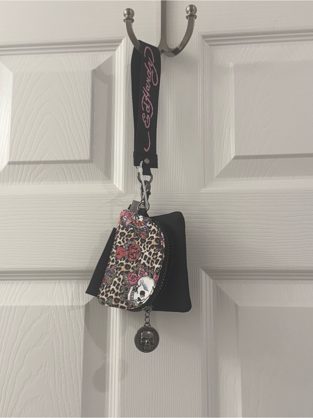 NWT Ed Hardy 3-Piece Wristlet Set Black Pouch & Leopard Skull Coin Purse - Picture 3 of 3
